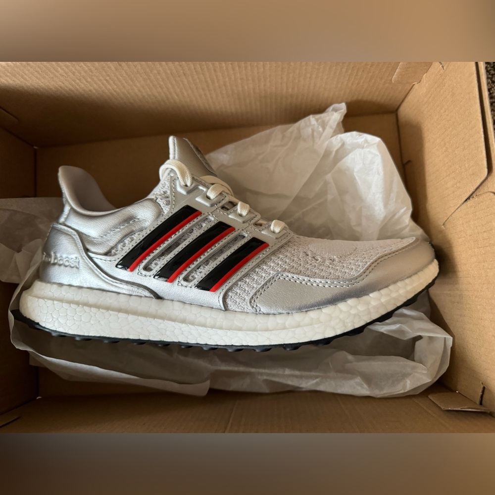 NWT. adidas UltraBoost 1.0 Disney 100 Mens Size 8 Grey One Core Black Red HQ6438